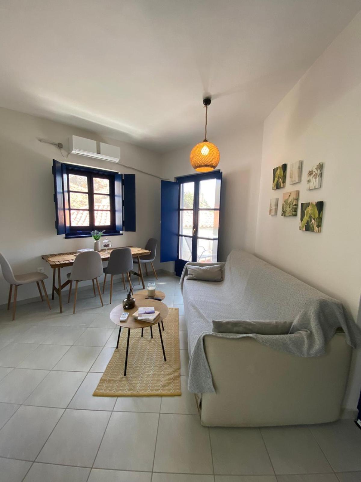 Apartmán Oros Eros Hydra  Pokoj fotografie